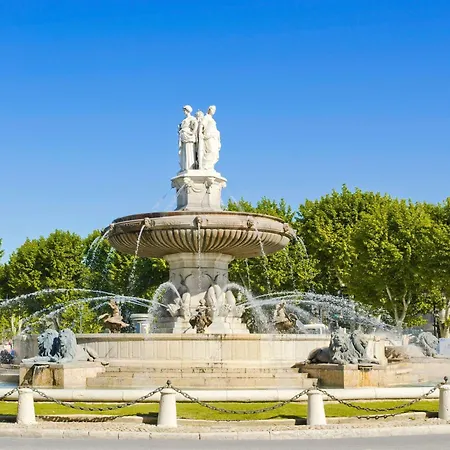 Отель Hotelf1 Aix En Provence Sainte Victoire *