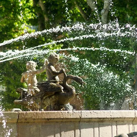 Отель Hotelf1 Aix En Provence Sainte Victoire Мерёй